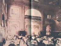 Kavana na zagrebačkom glavnom kolodvoru. Interijer u neorenesansnim stilom iz 1892. godine prema nacrtima arhitekta Ferenca Pfaffa